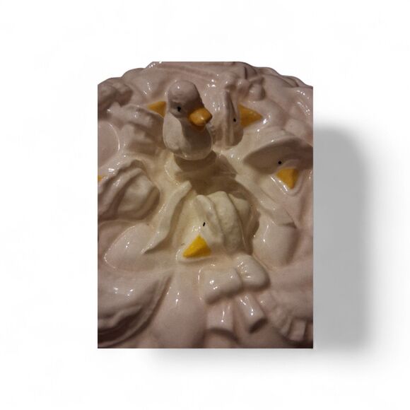 VTG Ceramic Pie Plate Keeper With Lid Duck Chicks Mother Goose Easter - Picture 9 of 11